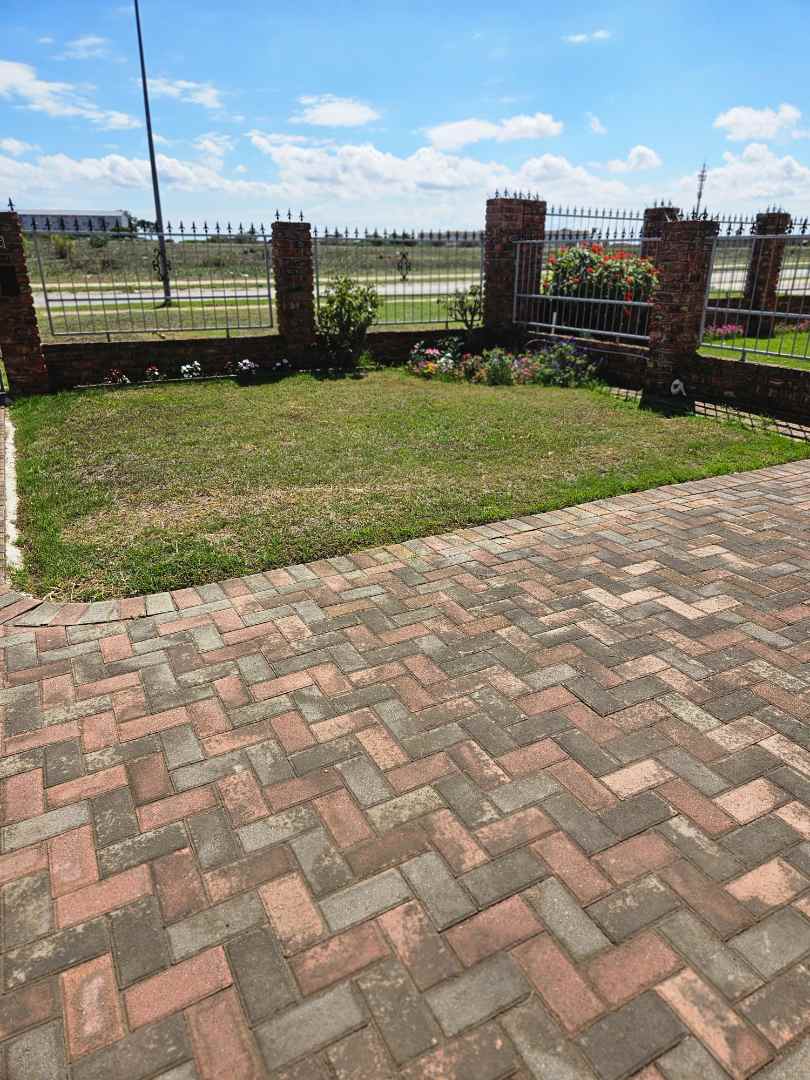 3 Bedroom Property for Sale in Algoa Park Eastern Cape